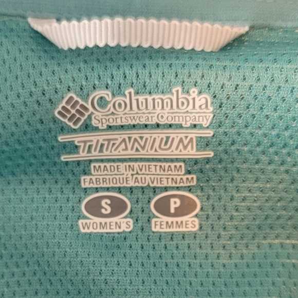 Columbia sportswear company titanium long sleeve shirt - Picture 10 of 17